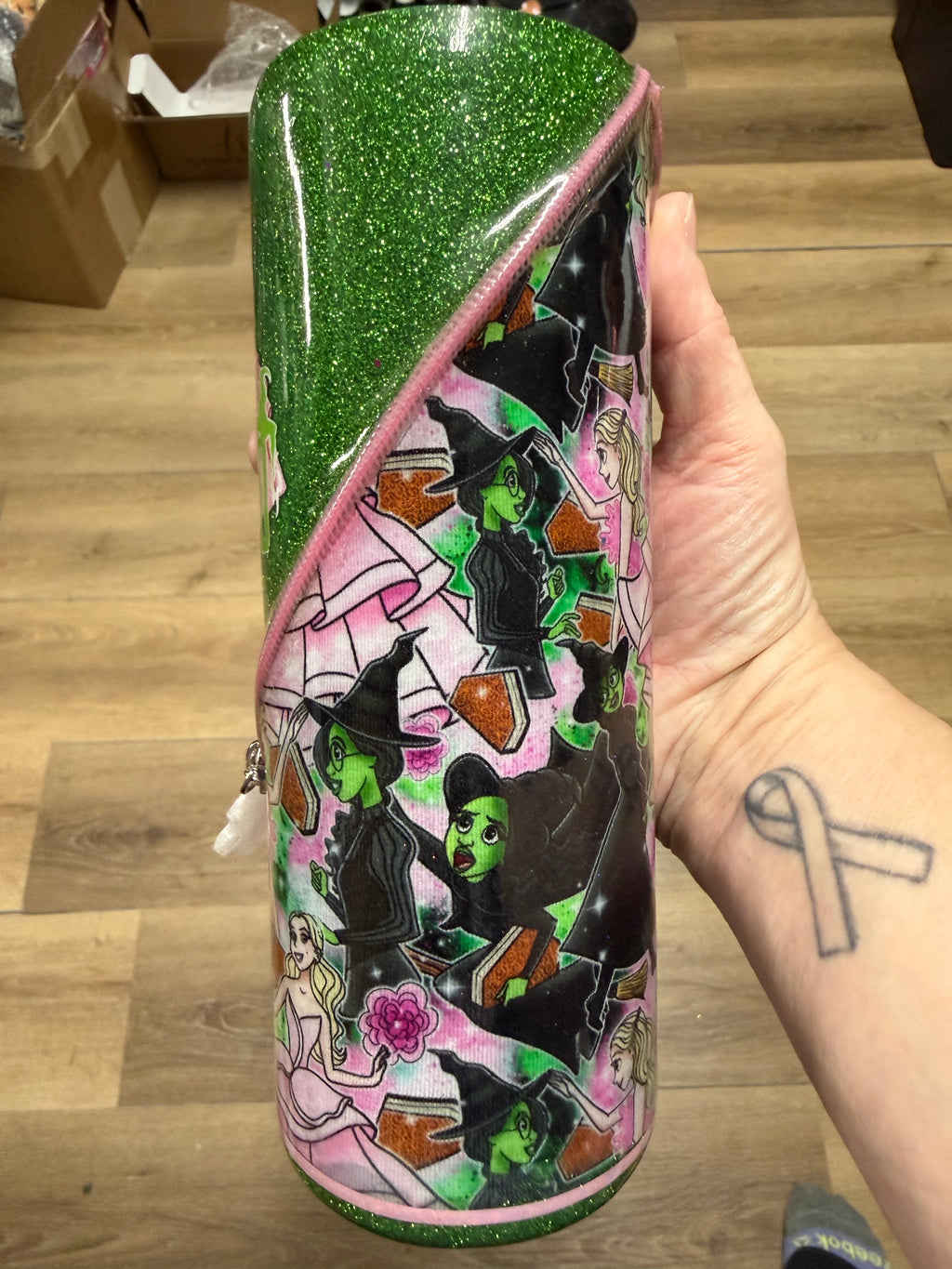 Witch 20oz Zipper